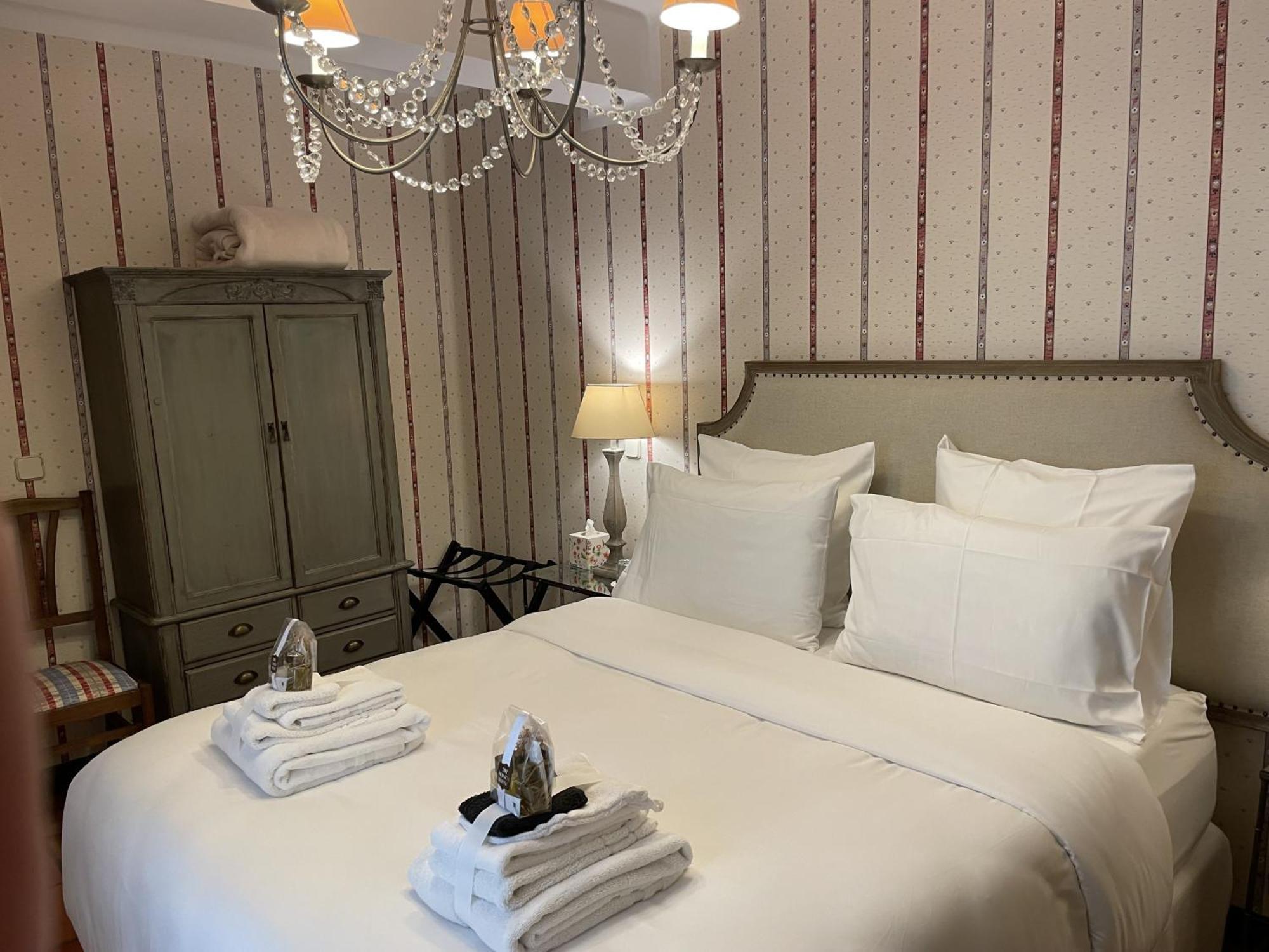 Hostal The Manor House La Guardia Exterior foto