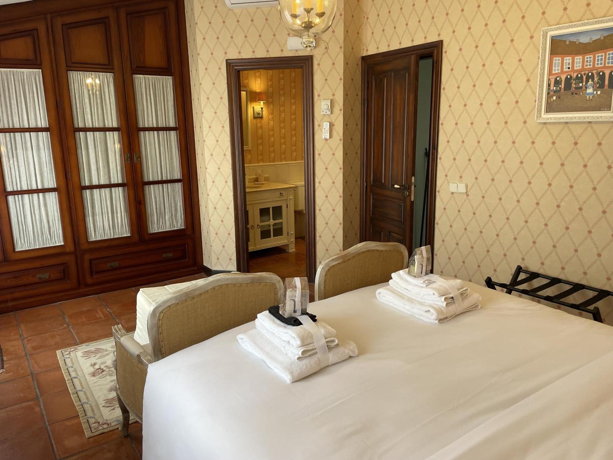 Hostal The Manor House La Guardia Exterior foto
