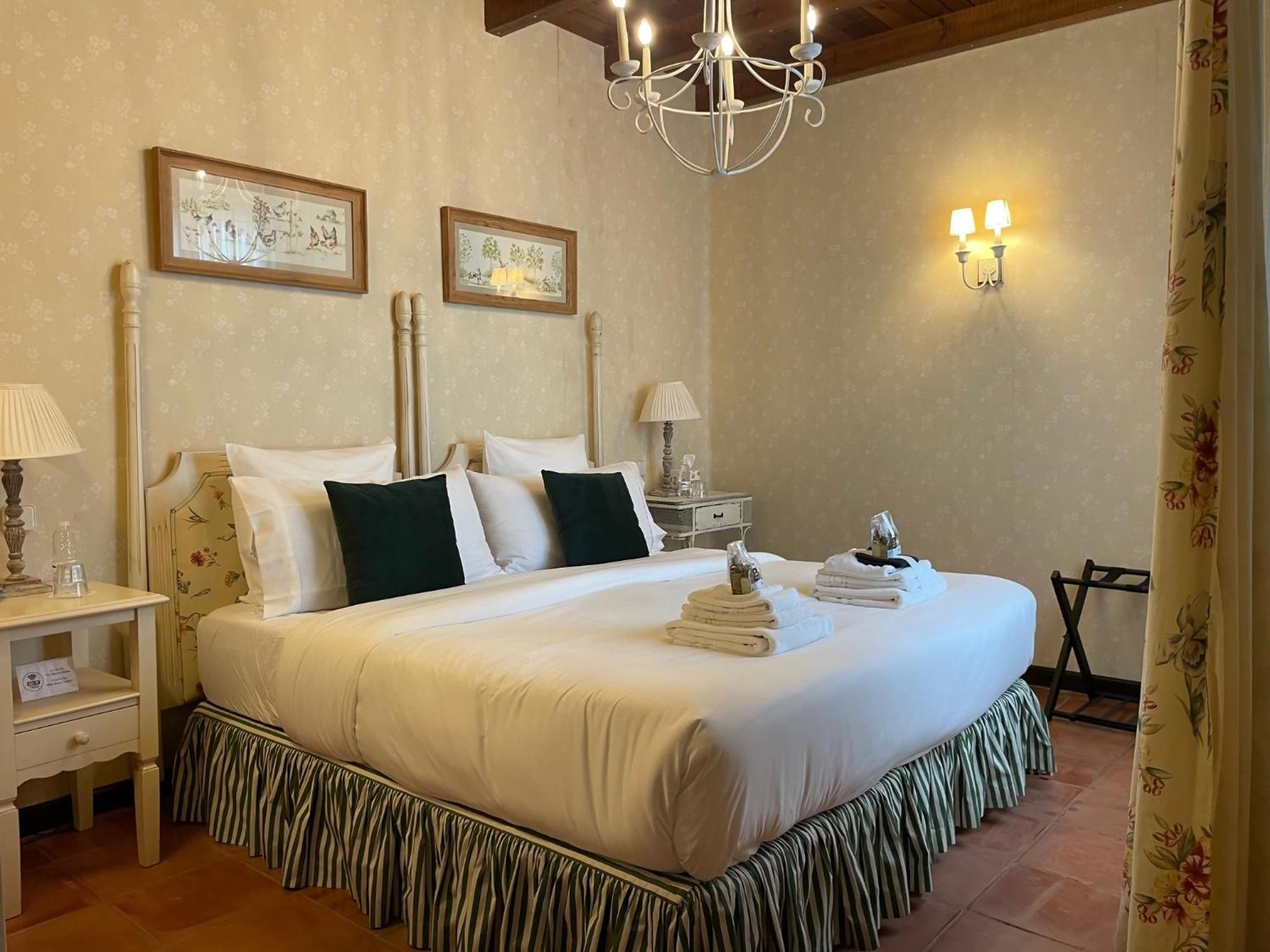 Hostal The Manor House La Guardia Exterior foto